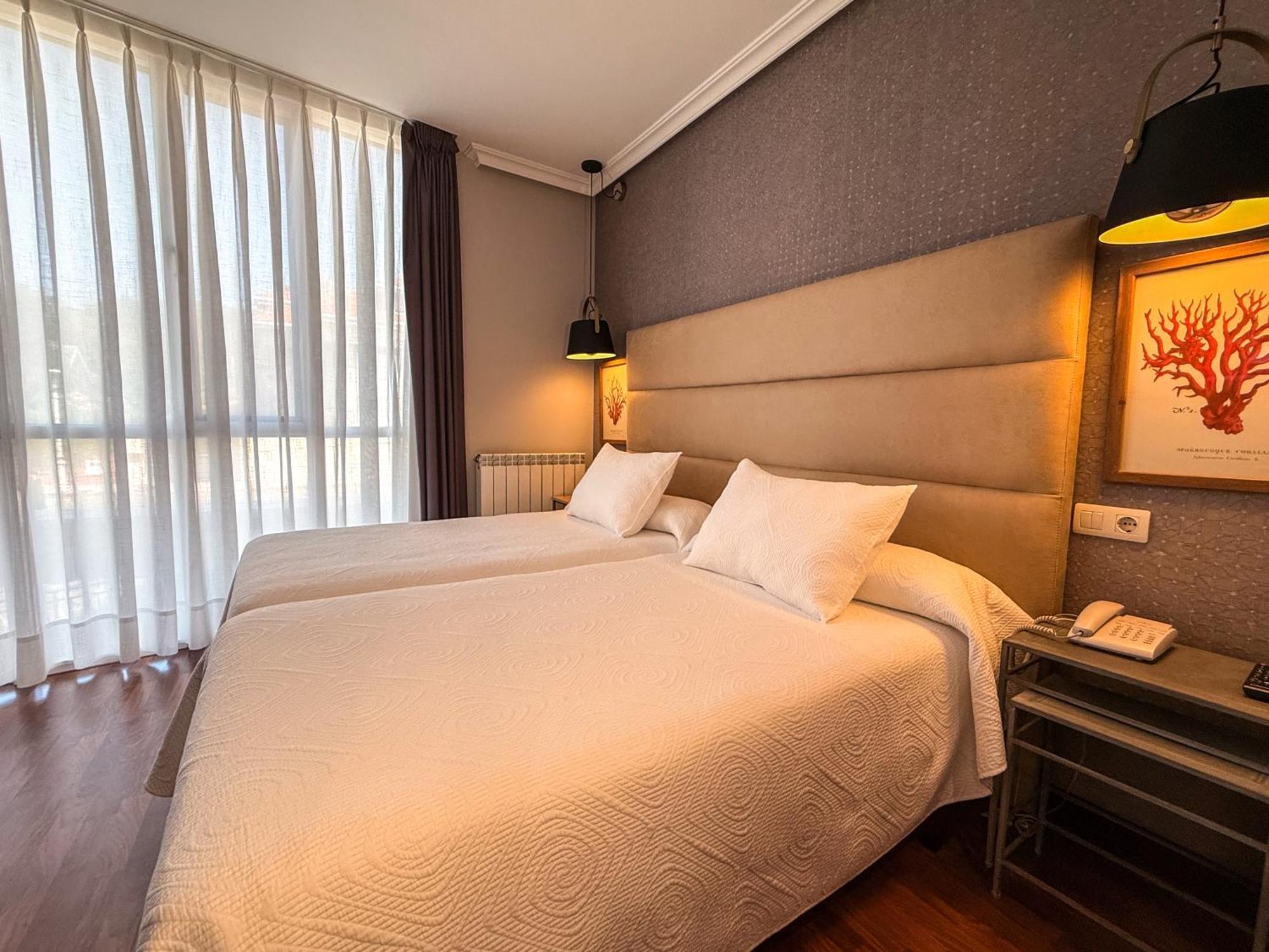 Hotel Verdemar Ribadesella Bagian luar foto